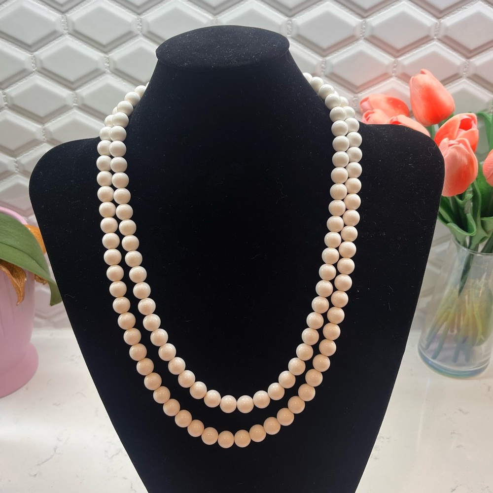 Elegant White Pearl Necklace